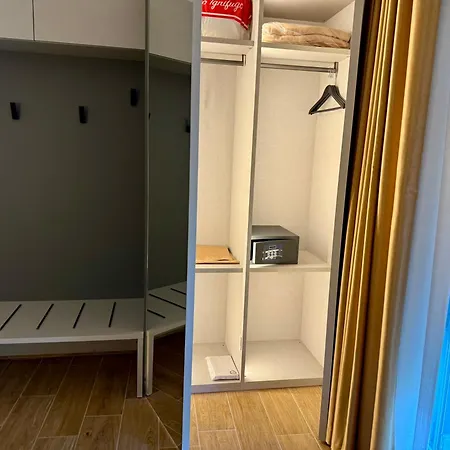 Dimora Dei Marsi Apartment